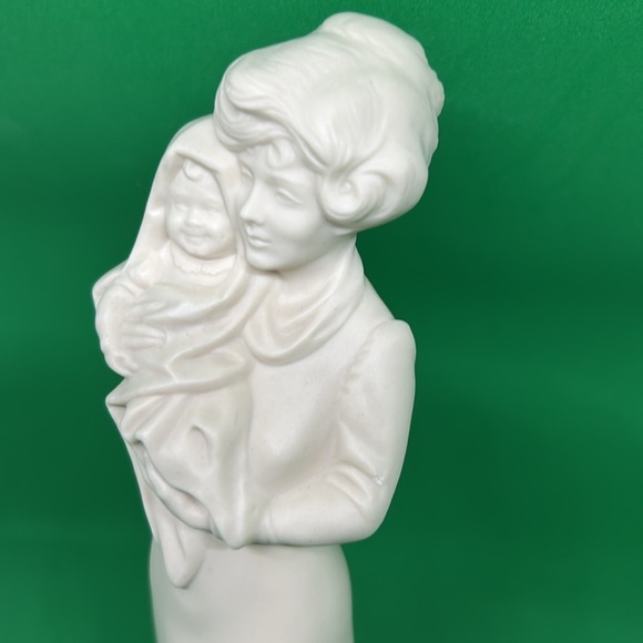 Maryetta Statue A Mother's Love Porcelain Figurine Solid Walnut Base w/Name 10” - Picture 7 of 11